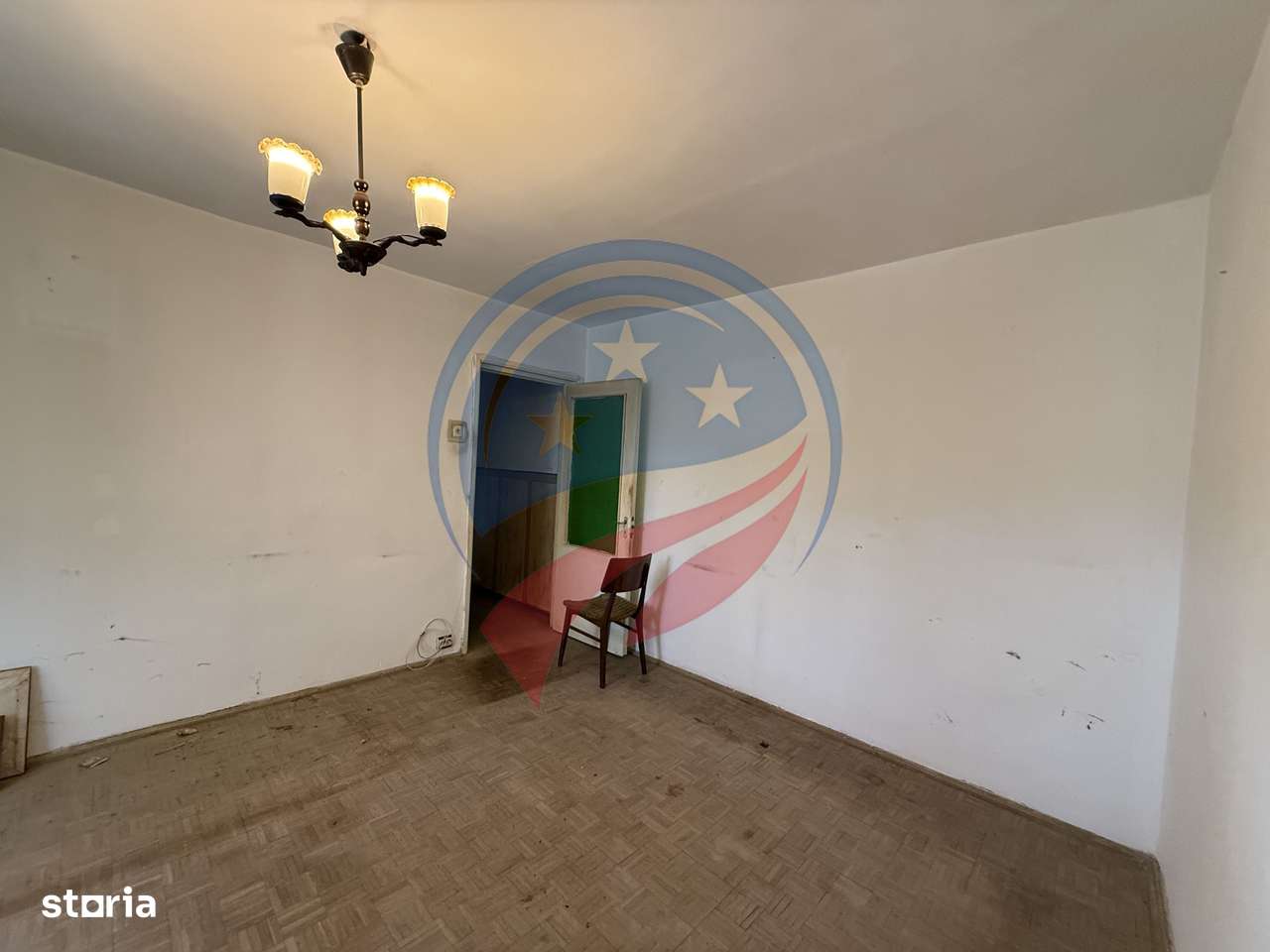 Apartament 3 camere de vanzare/Racheta/Craiovita - Imagine principală: 1/8