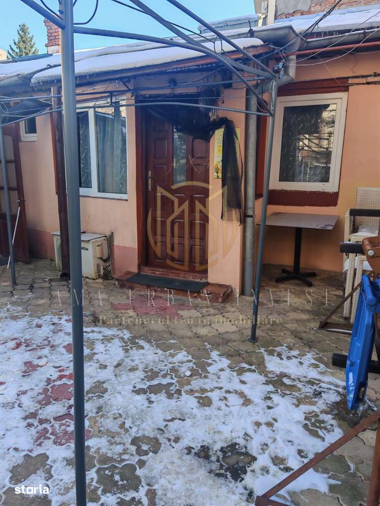 Apartament in vila Stefan cel Mare la 300 m metrou curte + anexa-14