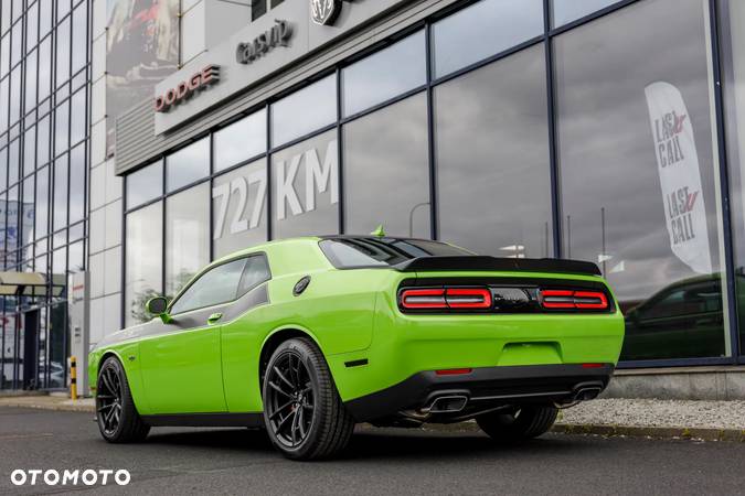 Dodge Challenger 5.7 R/T Shaker - 5