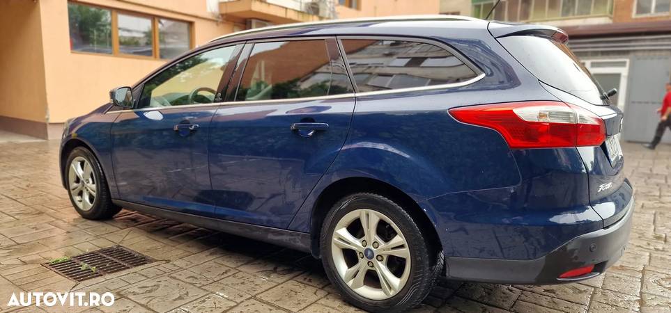 Ford Focus 1.6 TDCi DPF Champions Edition - 14