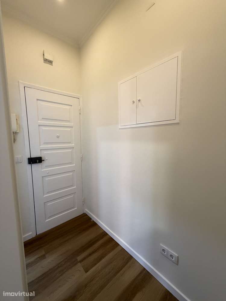 Apartamento T1 remodelado - Grande imagem: 4/11