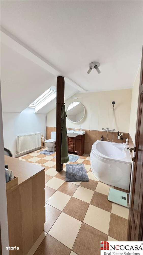 METROU LAMINORULUI, VILA 2004, 7 CAMERE, TEREN 499 MP!-9