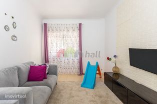 Apartamento T2 remodelado, R/C com arrecadação - Baixa da Banheira