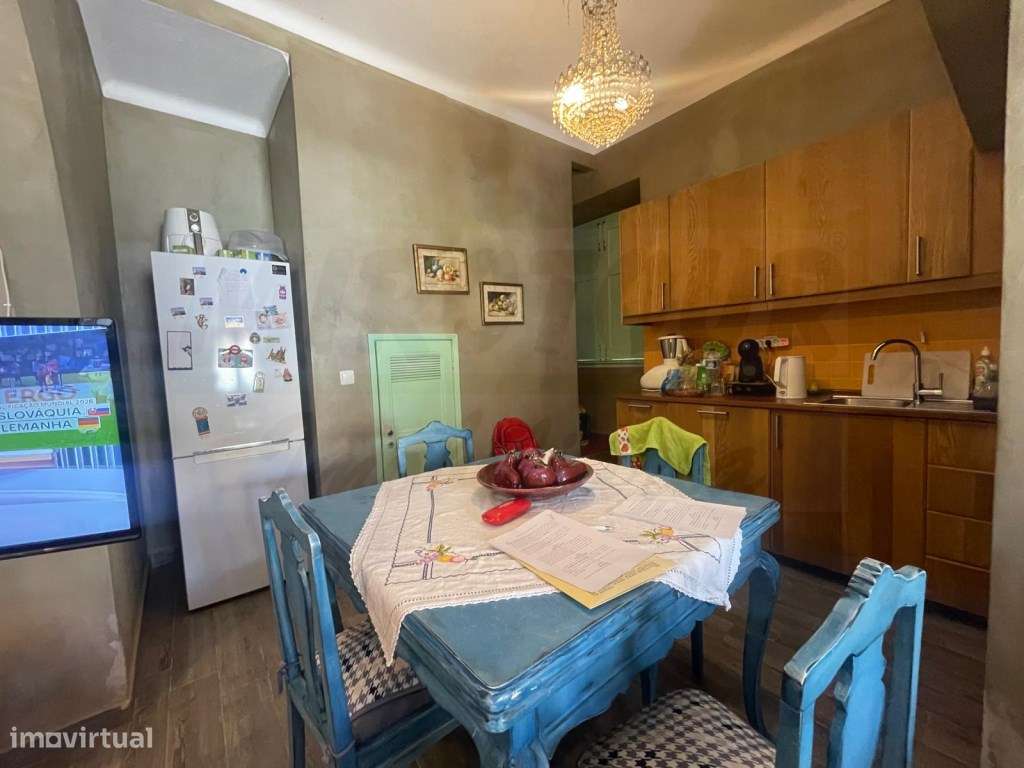 Moradia única na Abela - Espaço, Conforto e Tradição!-10