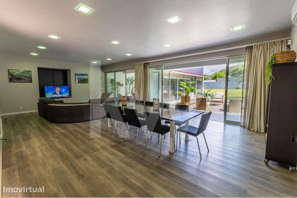 Viva ou Invista! Moradia Térrea de Luxo com 4 Suites e AL de Alta Rent - Grande imagem: 5/37