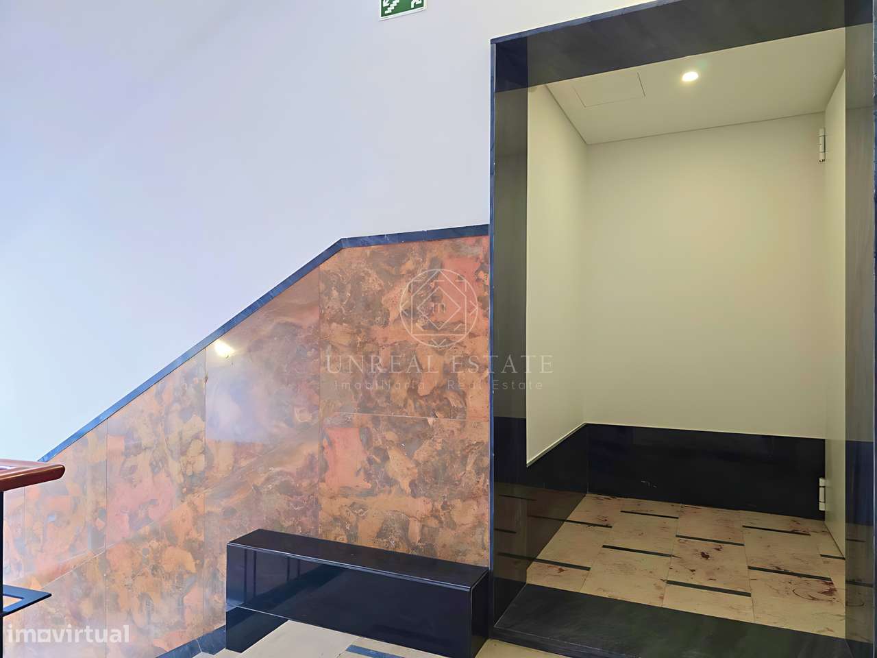 Apartamento T0 , novo, inserido em um edifício totalmente remodelado n-13