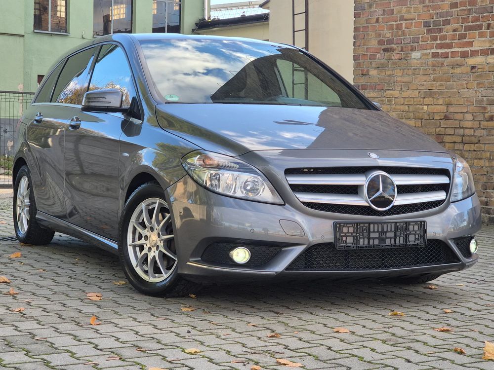 Mercedes-Benz B W246 200 BlueEFFICIENCY Edition 1 2012