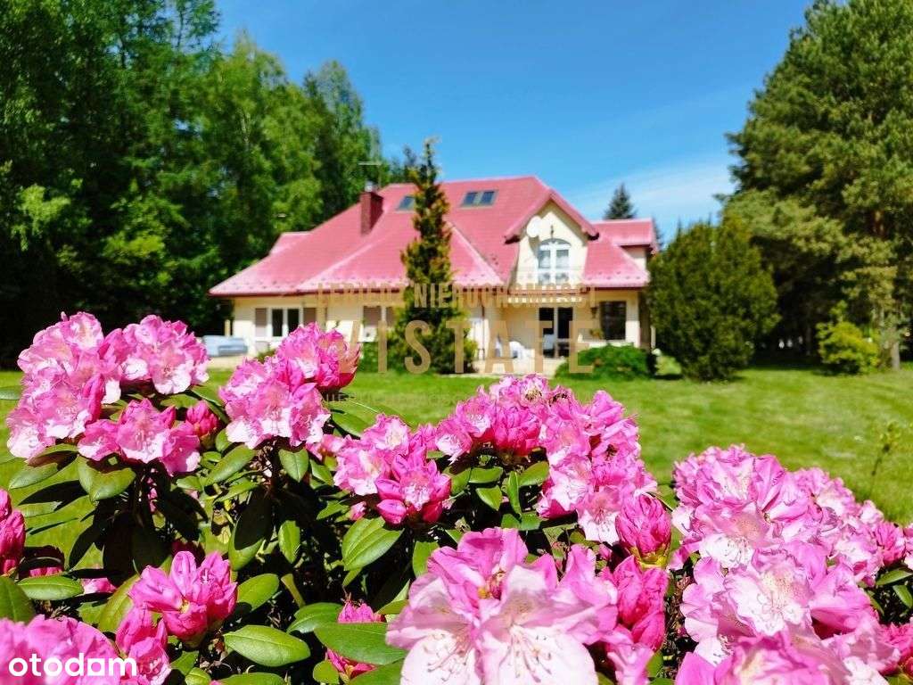 Wiązowna rezydencja na sprzedaż-1