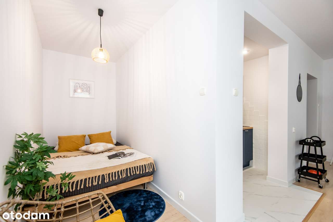 Kawalerka z aneksem sypialnianym i balkonem 35 m2 – przy Malcie-10