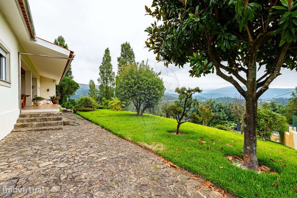 Moradia T4 para venda-28