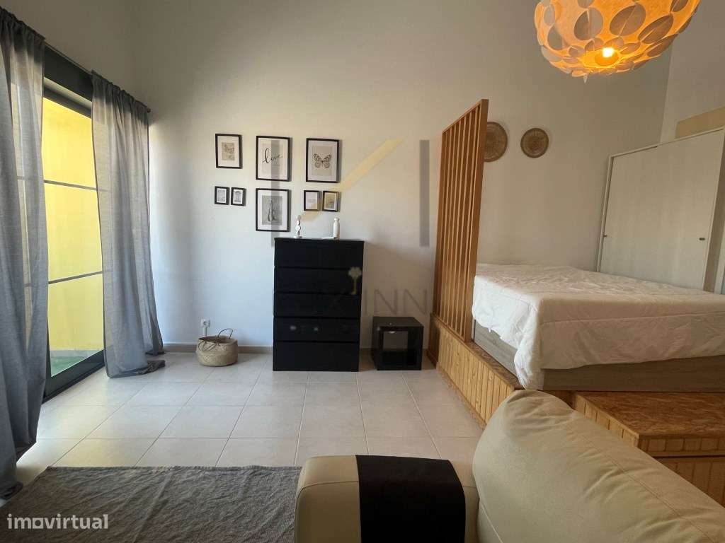 Apartamento T0, Mobilado e Equipado, Urb. Palmela VIllage situado n...-5