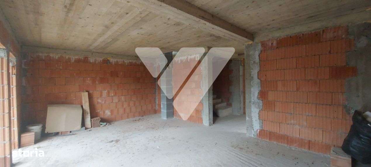 Casa la rosu cu fundatie si structura solida pe 2 niveluri in Cisnadie - Imagine principală: 4/7