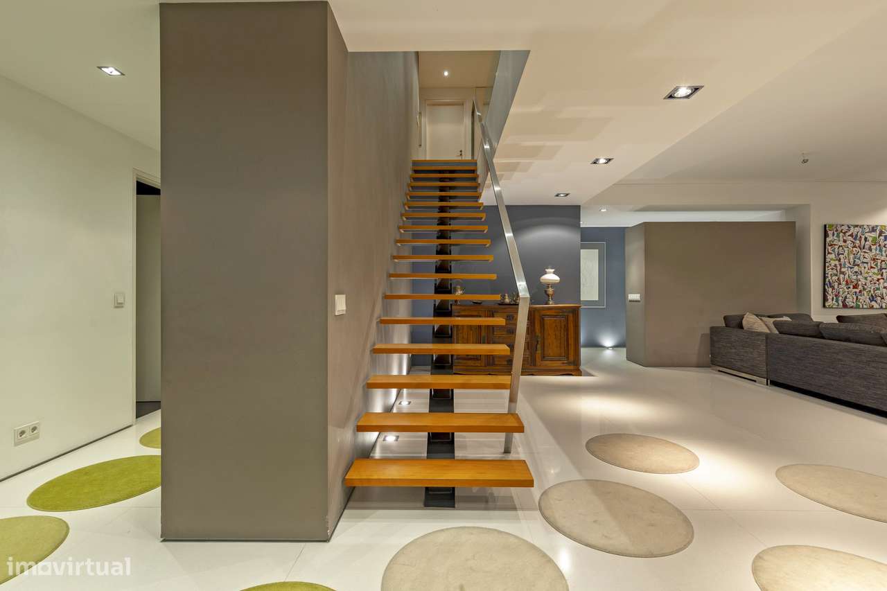 Moradia isolada T6 lote de 1002m2 piscina Sesimbra-14