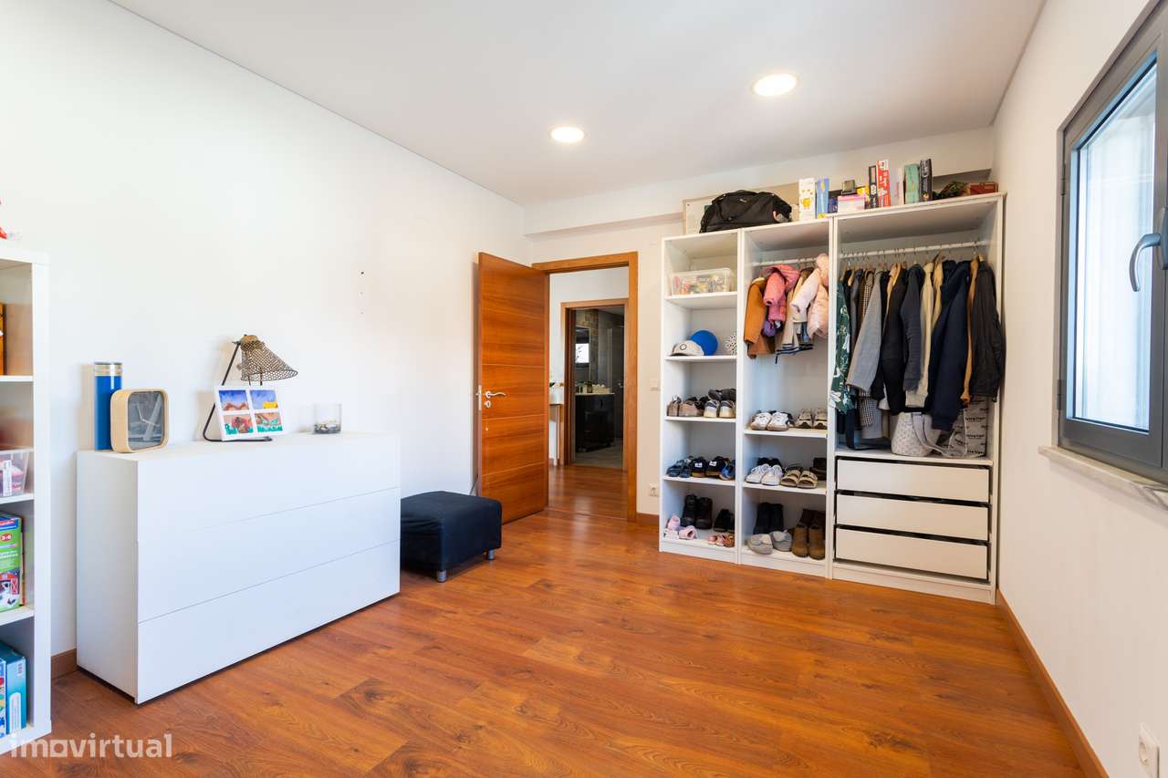 Oportunidade única: Moradia Isolada de Sonho em Famões: Conforto, Mode-15