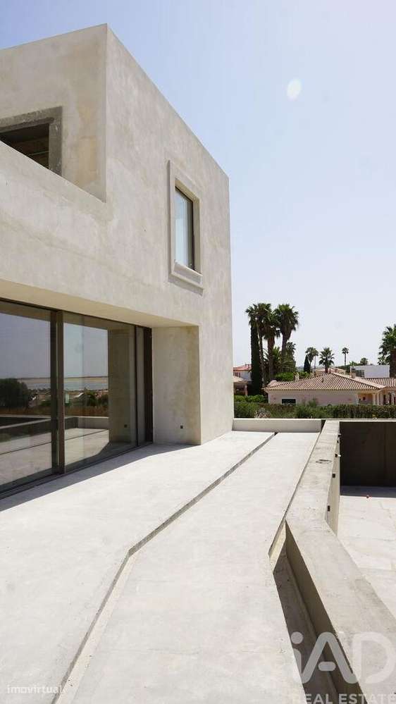 Casa / Villa T5 em Odiáxere de 630,00 m2 - Grande imagem: 4/24