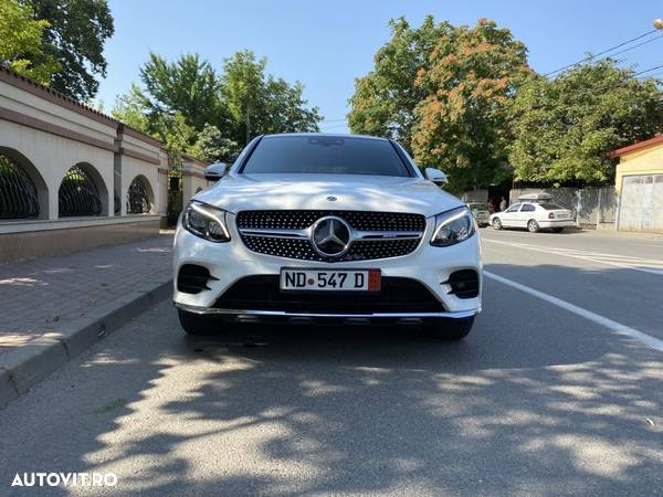 Mercedes-Benz GLC Coupe 250 d 4Matic 9G-TRONIC AMG Line - 8