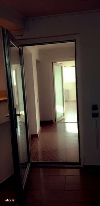 Spatiu Comercial | Piata Romana  | 3 minute de Metroul Piata Romana| - Imagine principală: 5/10