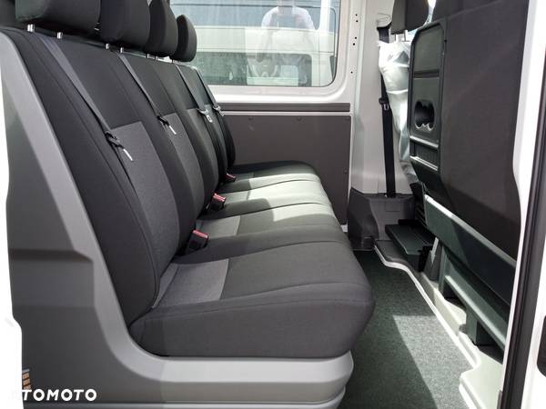 Volkswagen Crafter - 12