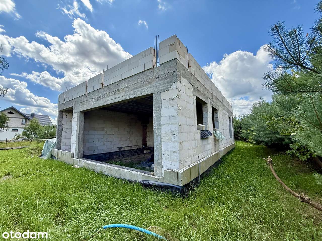 Nowoczesny dom parterowy 95 m² w trakcie budowy – działka 9 ar – Sumin-11