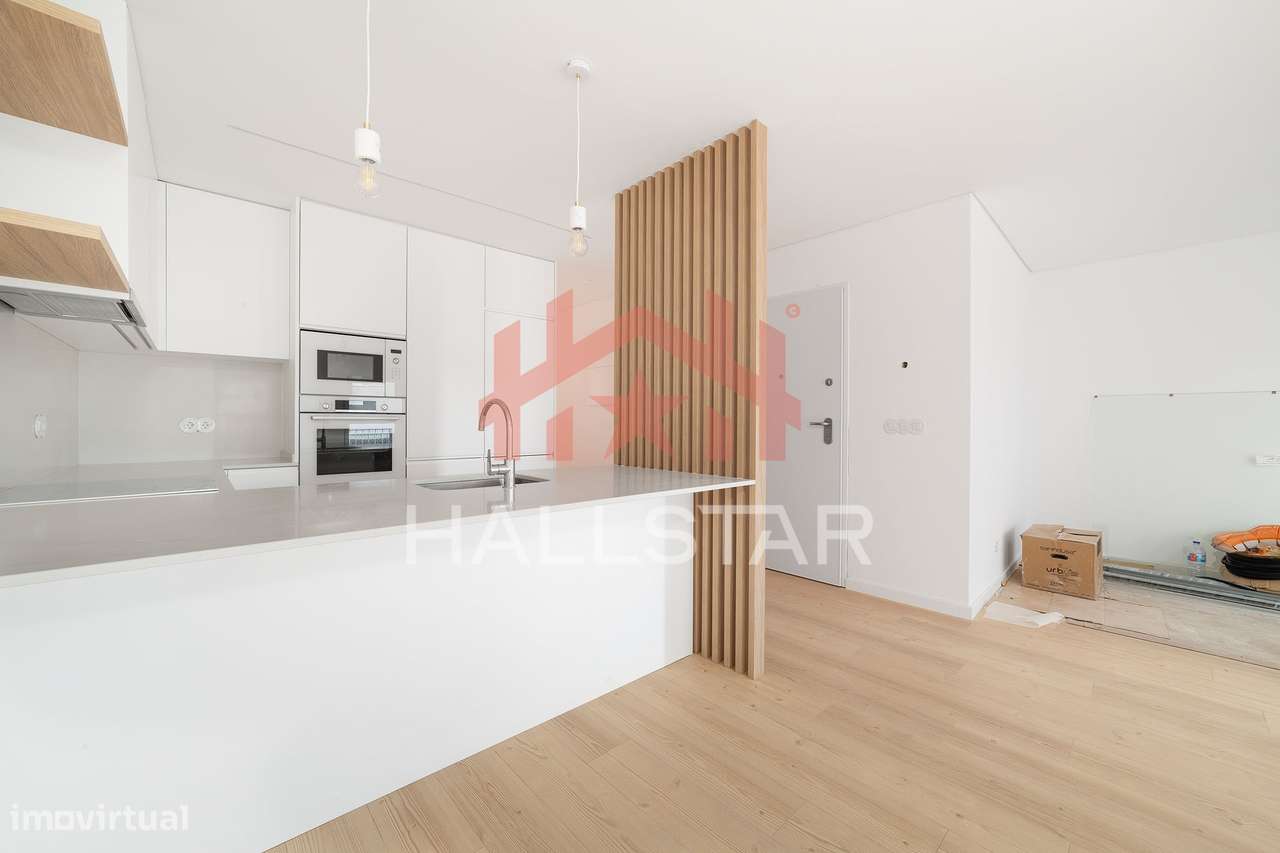 Apartamento T2 / Arrendamento / Piso Radiante / Centro Histórico Leiri - Grande imagem: 2/19