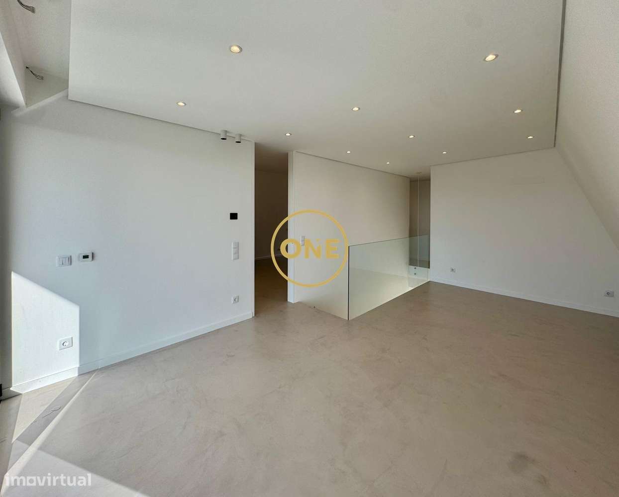 Moradia NOVA T3+1 | 330 m2 | Piscina | PRAIA | Francelos-24