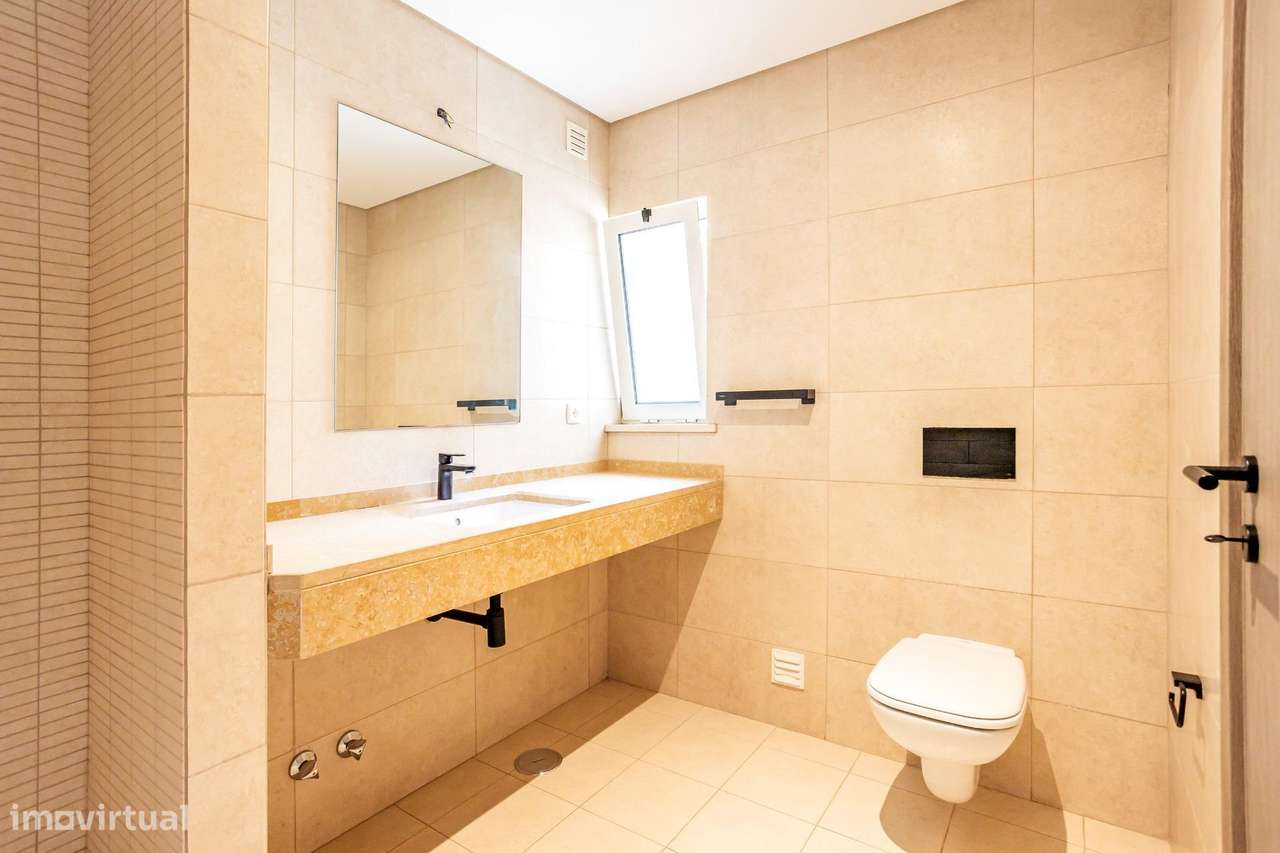 Moradia de Luxo em Condomínio Exclusivo com Piscinas no Carvoeiro-35