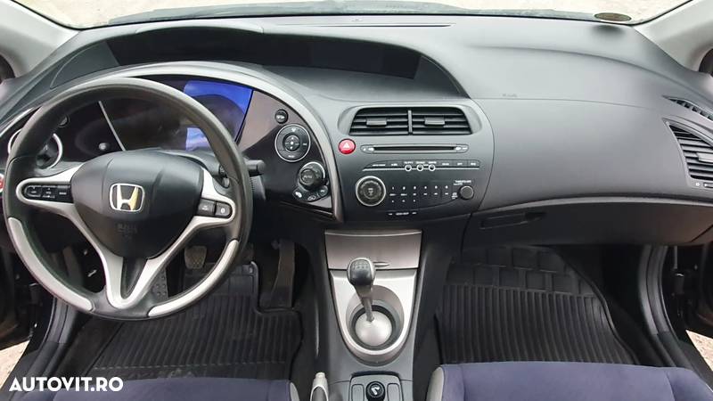 Honda Civic 1.4 i-VTEC Comfort - 12