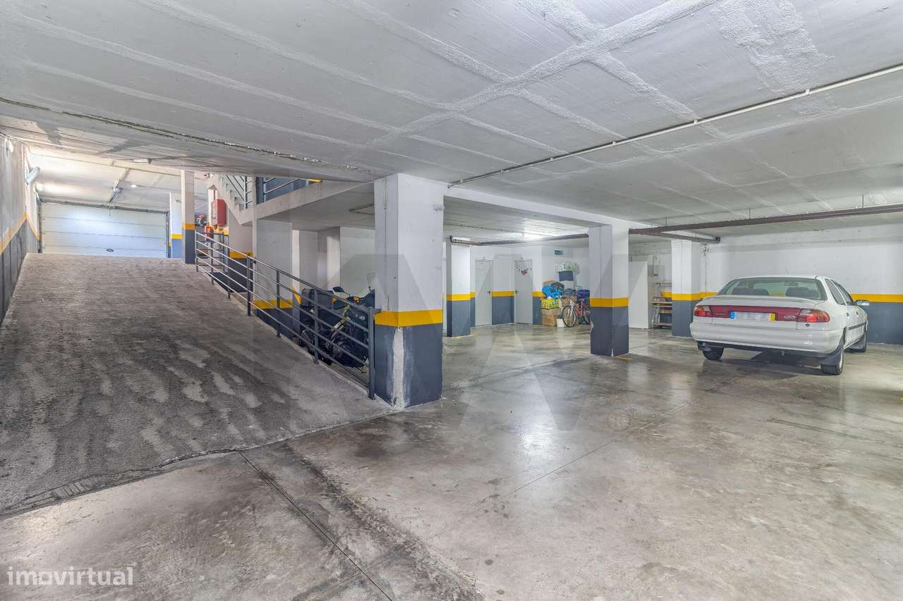 Vista Mar Soberba: Apartamento T2 no Último Andar – Caniço, Madeira-30