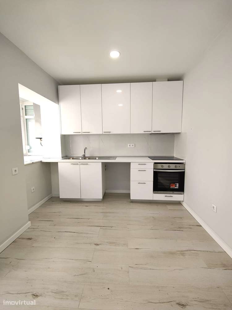 CASA ABERTA Apartamento T3, renovado, disponível de imediato - Grande imagem: 3/10