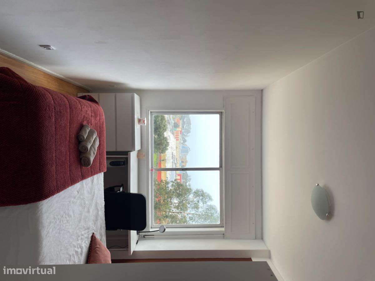 Quarto - localizado em Vila nova de gaia - Grande imagem: 4/14