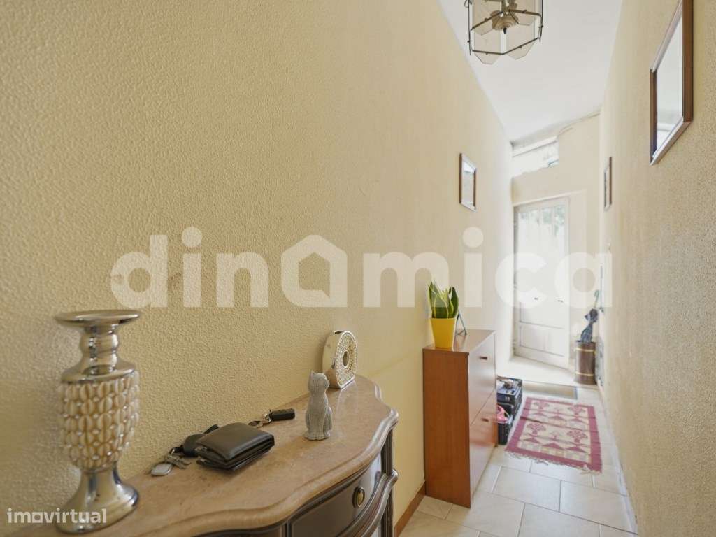 Moradia para Remodelar em Localização Premium - Vila Nova de Gaia (A)-5