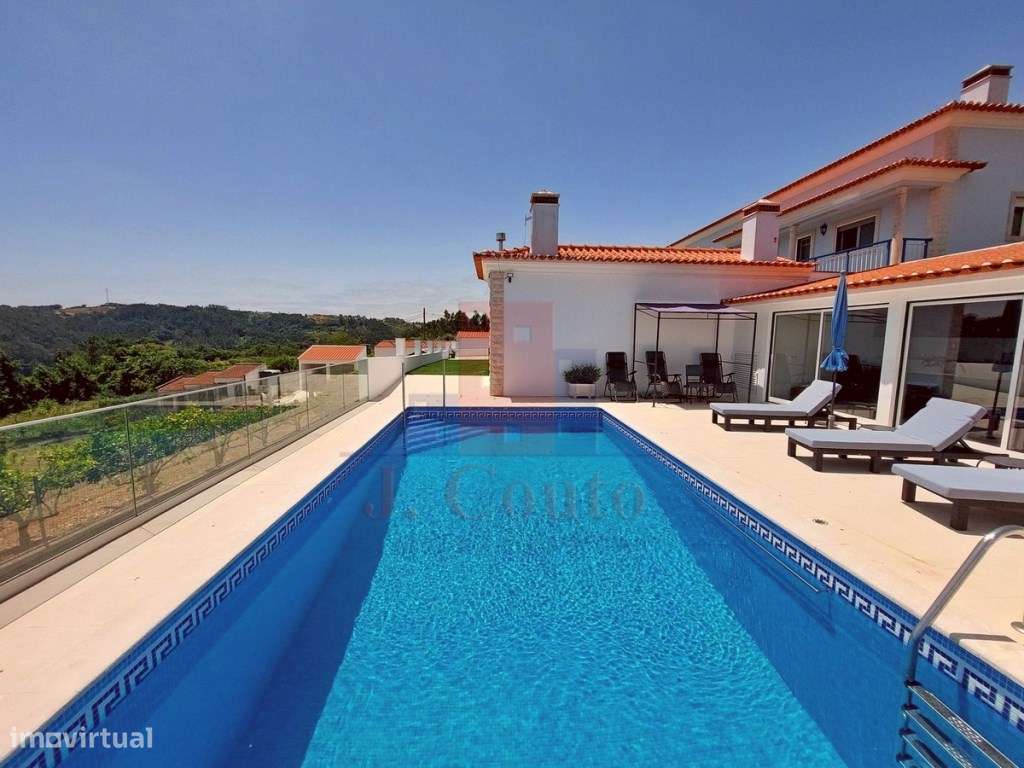 Moradia T5 | Piscina | Terreno | Vistas panorâmicas-17