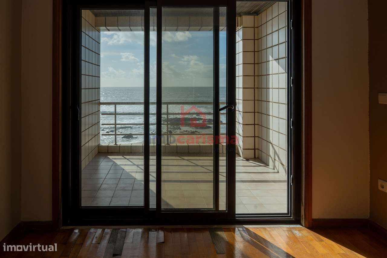 Apartamento T3+1 Duplex na 1.º Linha em Frente à Praia em Aver-o-Mar-13