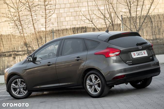 Ford Focus - 12