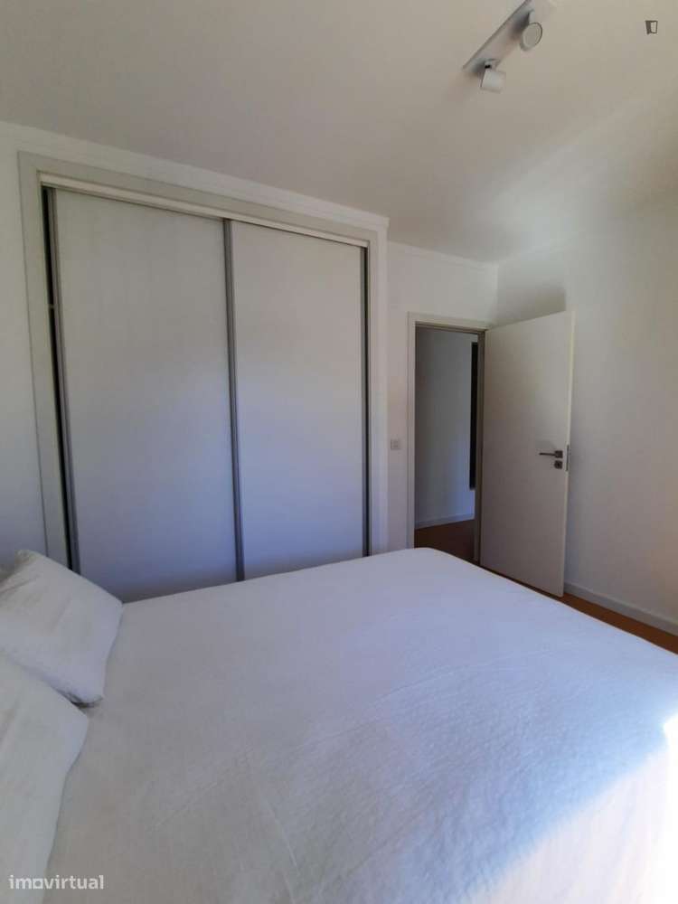 Quarto - localizado em Martim Moniz Lisbon - Grande imagem: 4/10