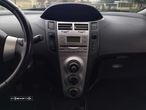 Toyota Yaris 1.0 VVT-i AC - 12