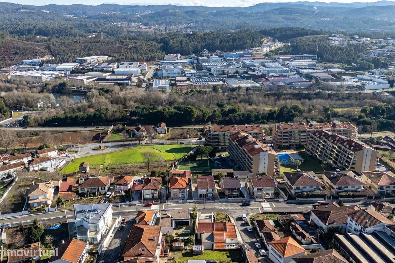 Moradia Geminada Nova - São João da Madeira - Grande imagem: 5/30