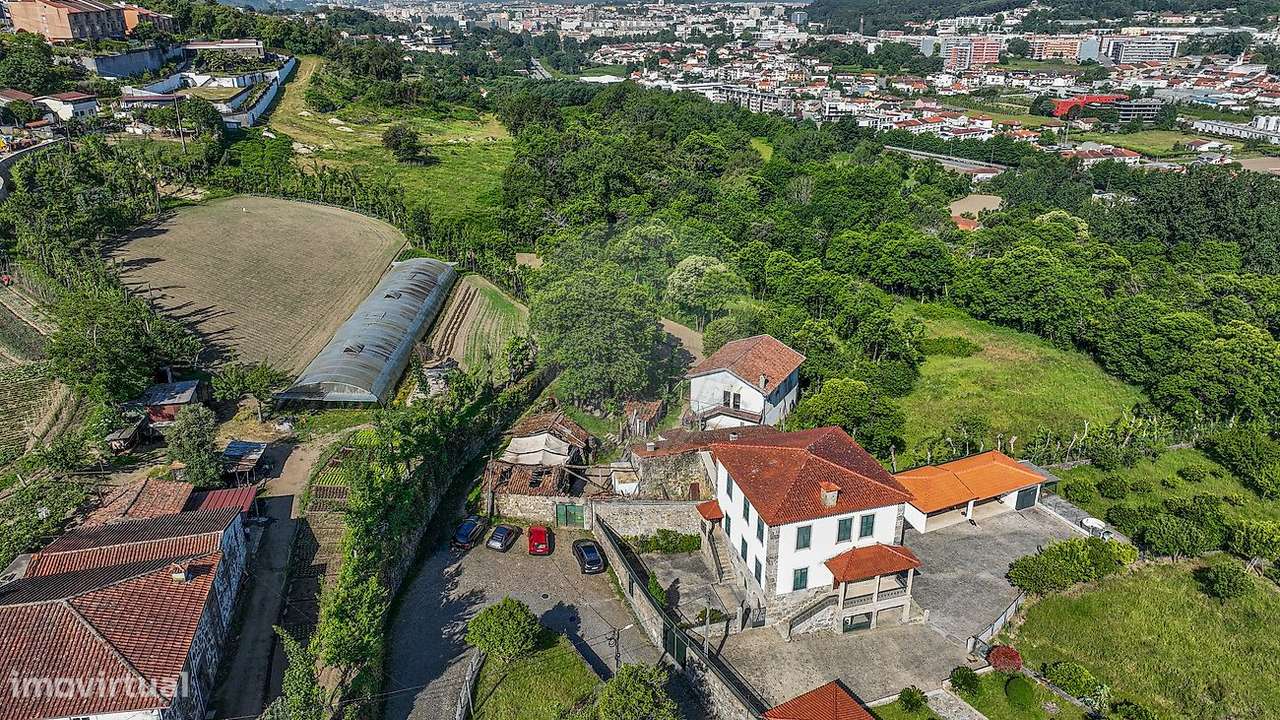 Moradia T7 para venda-12
