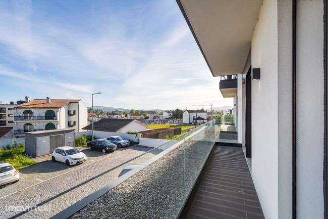 Apartamento T3 moderno no centro de Vila de Prado - 2021-4
