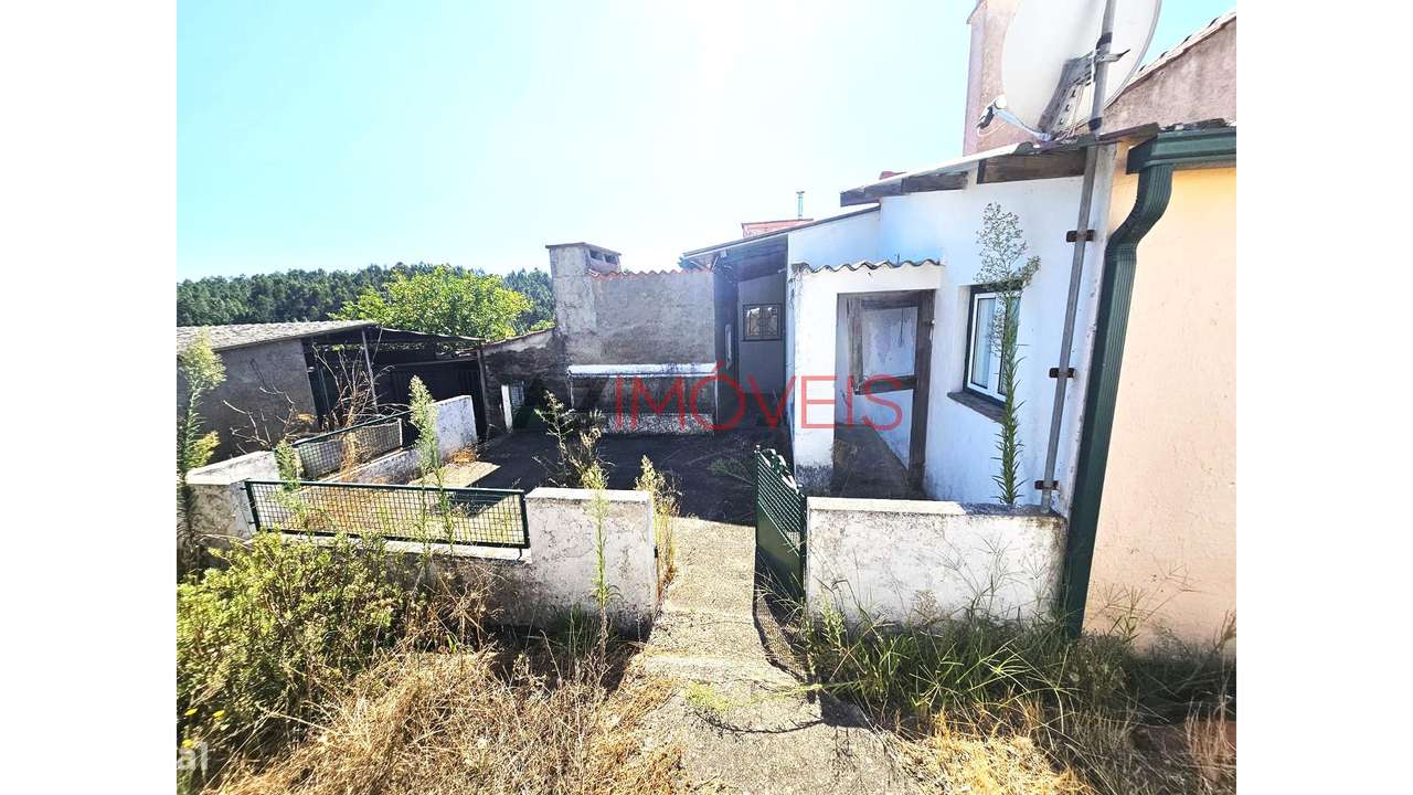Moradia Rústica T2+1 Terreno com 3.480m2-32