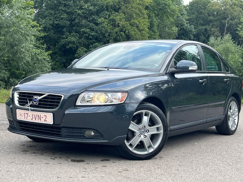 Volvo S40 II (2004-2012) 1.8 Momentum 2009