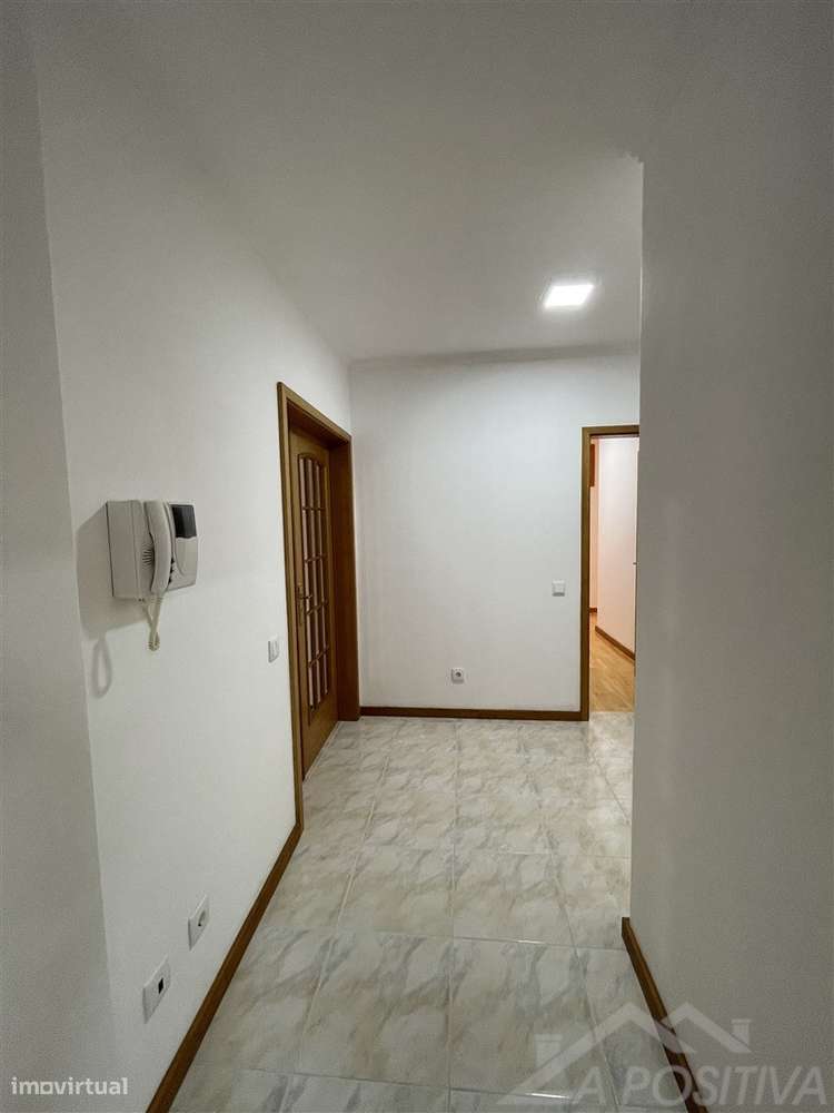 Apartamento T2+1 Venda em São João da Madeira,São João da Madeira-10