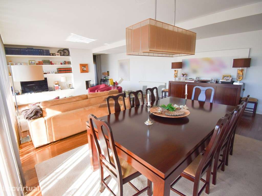 Apartamento T5 localizado no condomínio Jardim das Camélias - Gaia/...-5