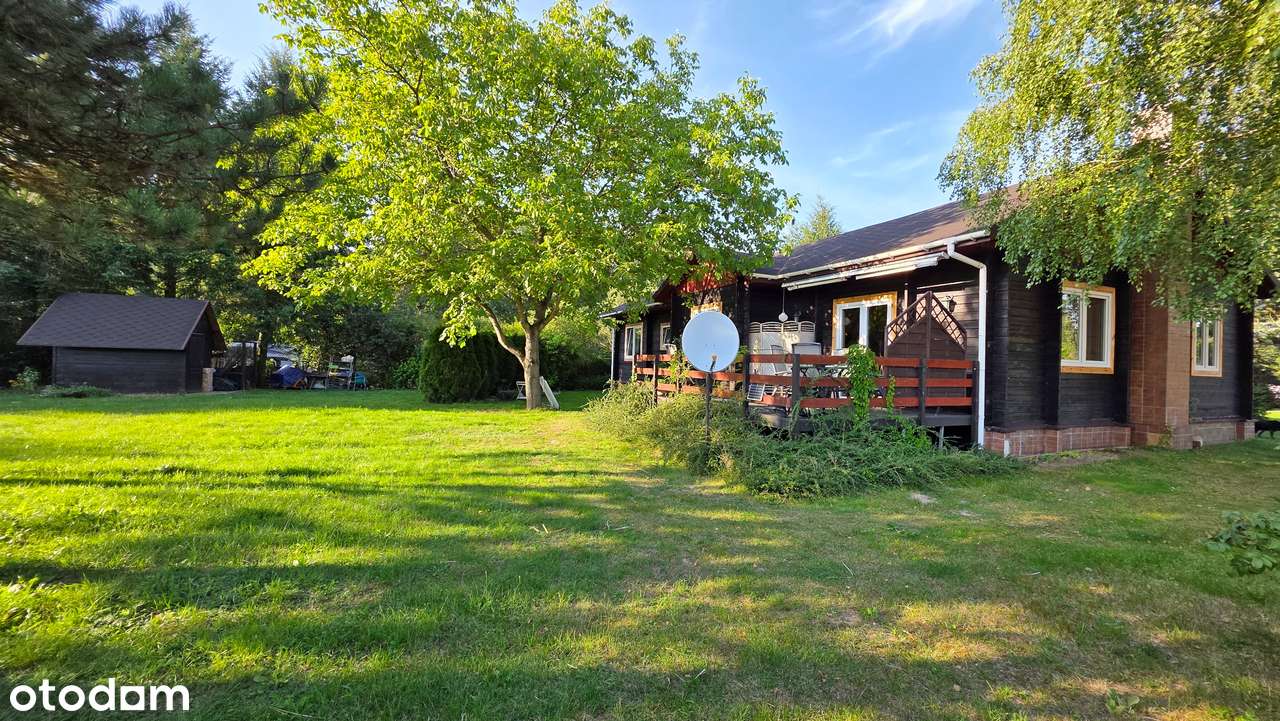 Drewniany dom, Krajobrazowy Park Wzniesień Łódzkich, Ługi-18