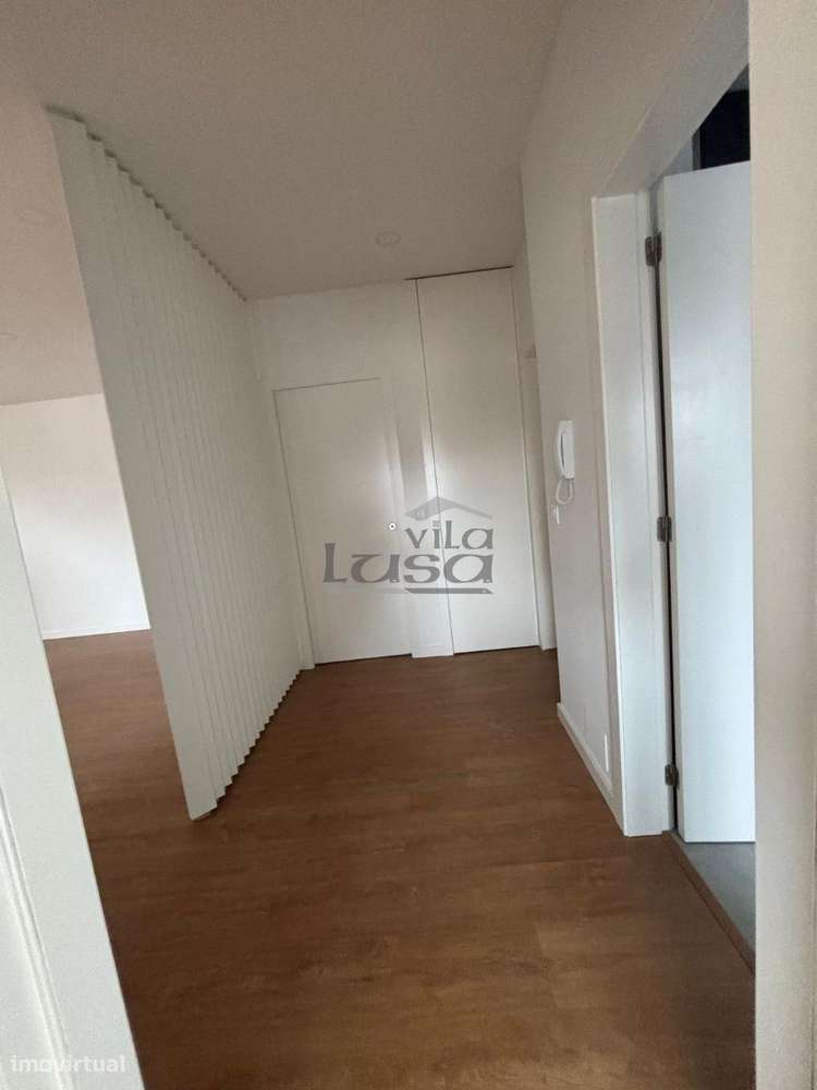 Apartamento T2 remodelado em plena cidade do Porto - Grande imagem: 4/10