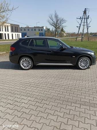 BMW X1 sDrive18d xLine - 33