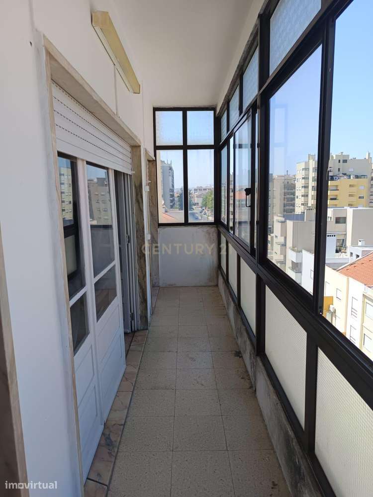 Apartamento T3 no Centro do Barreiro - Rua Miguel Bombarda-13