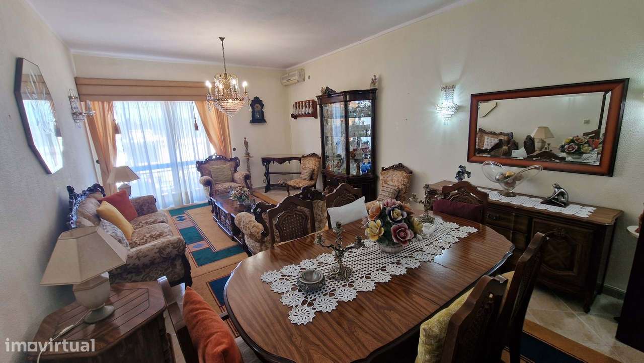 Moradia no Algarve a curta distancia a pé do comercio local em Algoz-7