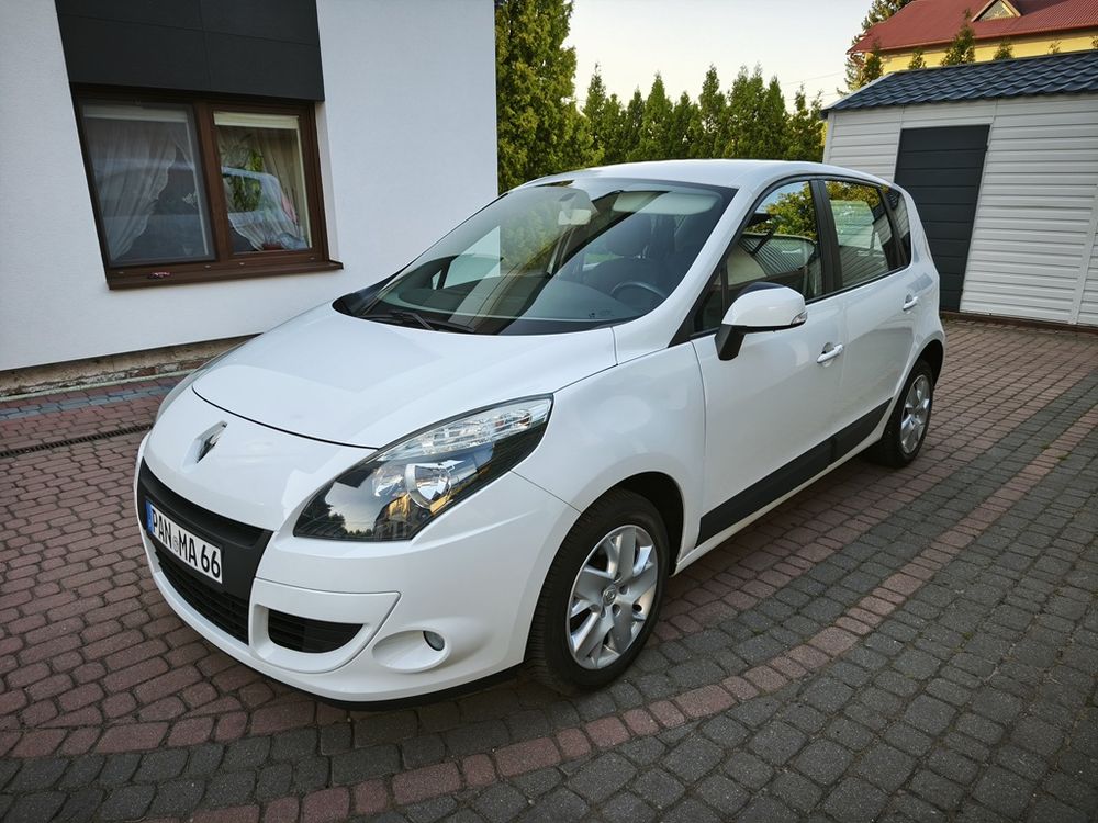 Renault Scenic III (2009-2016) 1.6 16V 110 TomTom Edition 2011