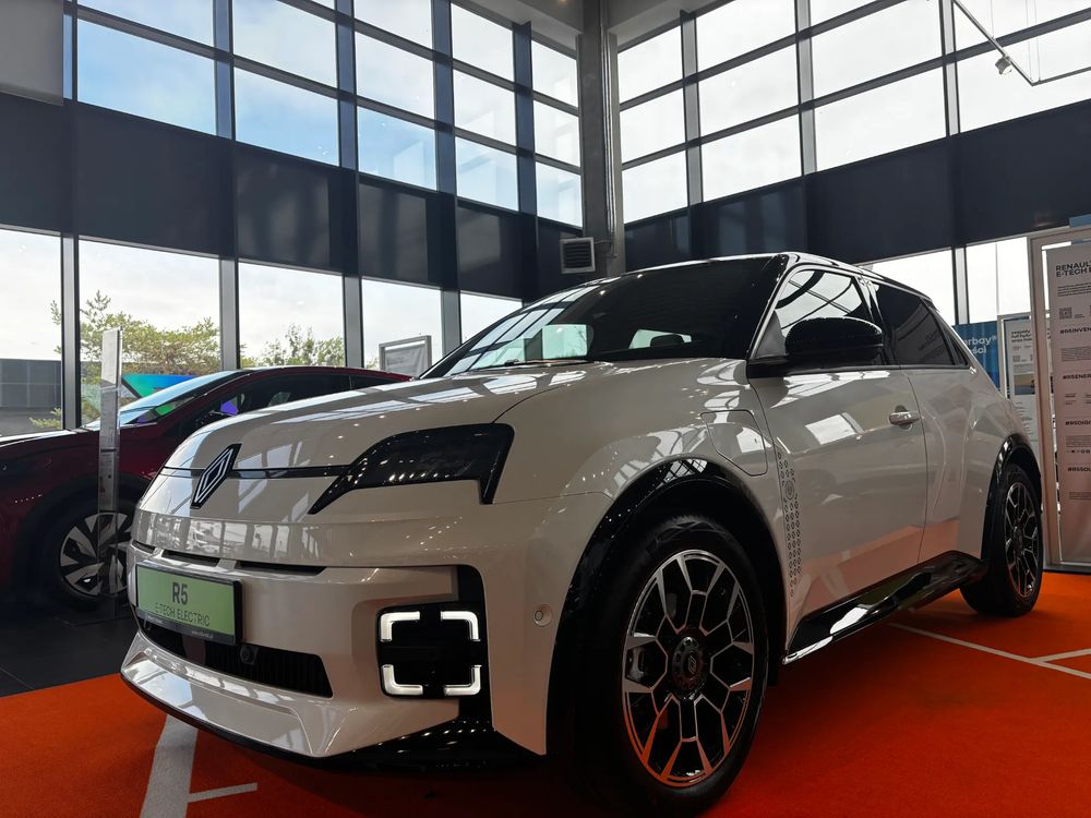 Renault 5 E-Tech 52kWh Comfort Range Roland-Garros 2026
